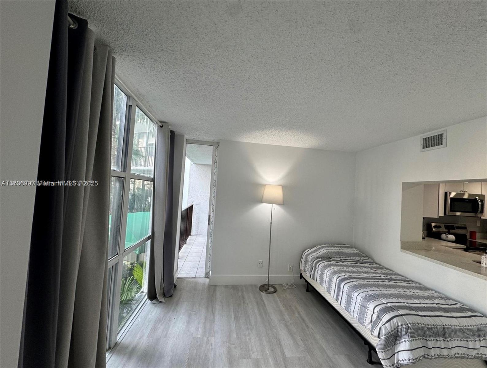 OCEANVIEW PARK CONDO - Residential