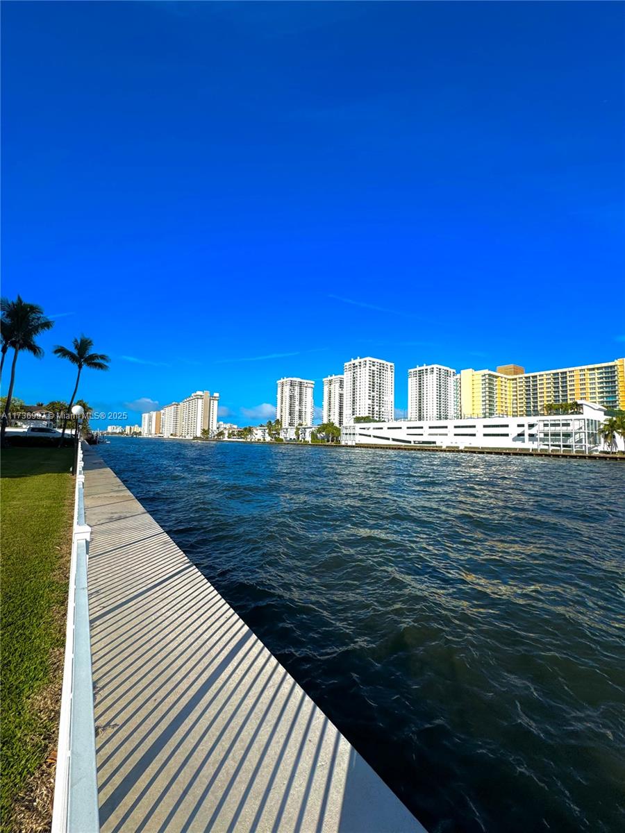 OCEANVIEW PARK CONDO - Residential