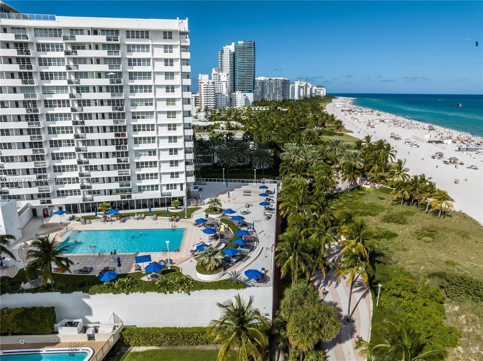 THE DECOPLAGE CONDO - Residential Lease