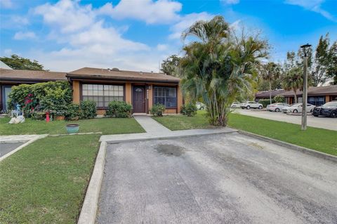 Photo of 10330 Juniper Ct #10330, Pembroke Pines, FL 33026 (MLS # A11508584)