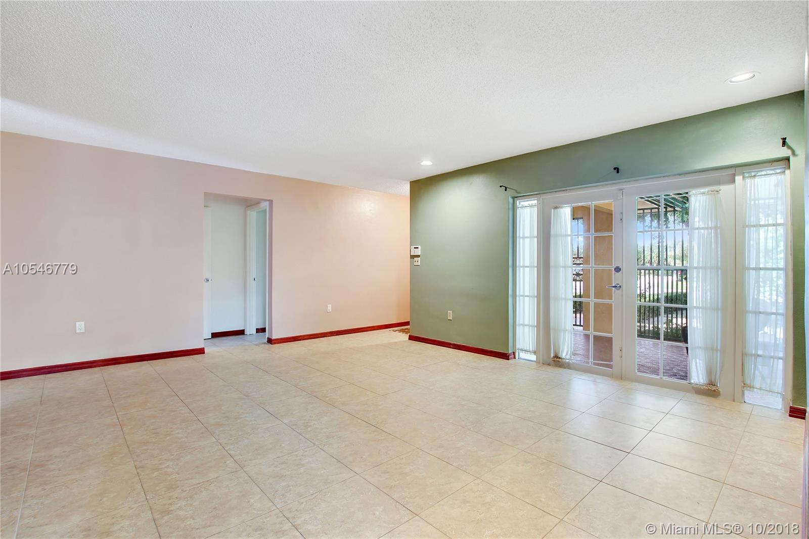 INTERNATIONAL GARDENS SEC - Residential