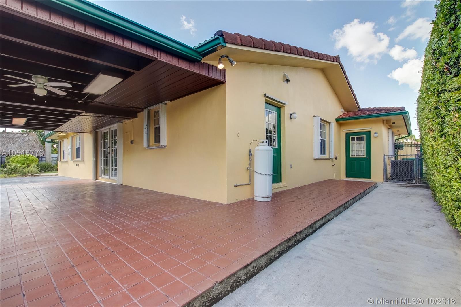 INTERNATIONAL GARDENS SEC - Residential