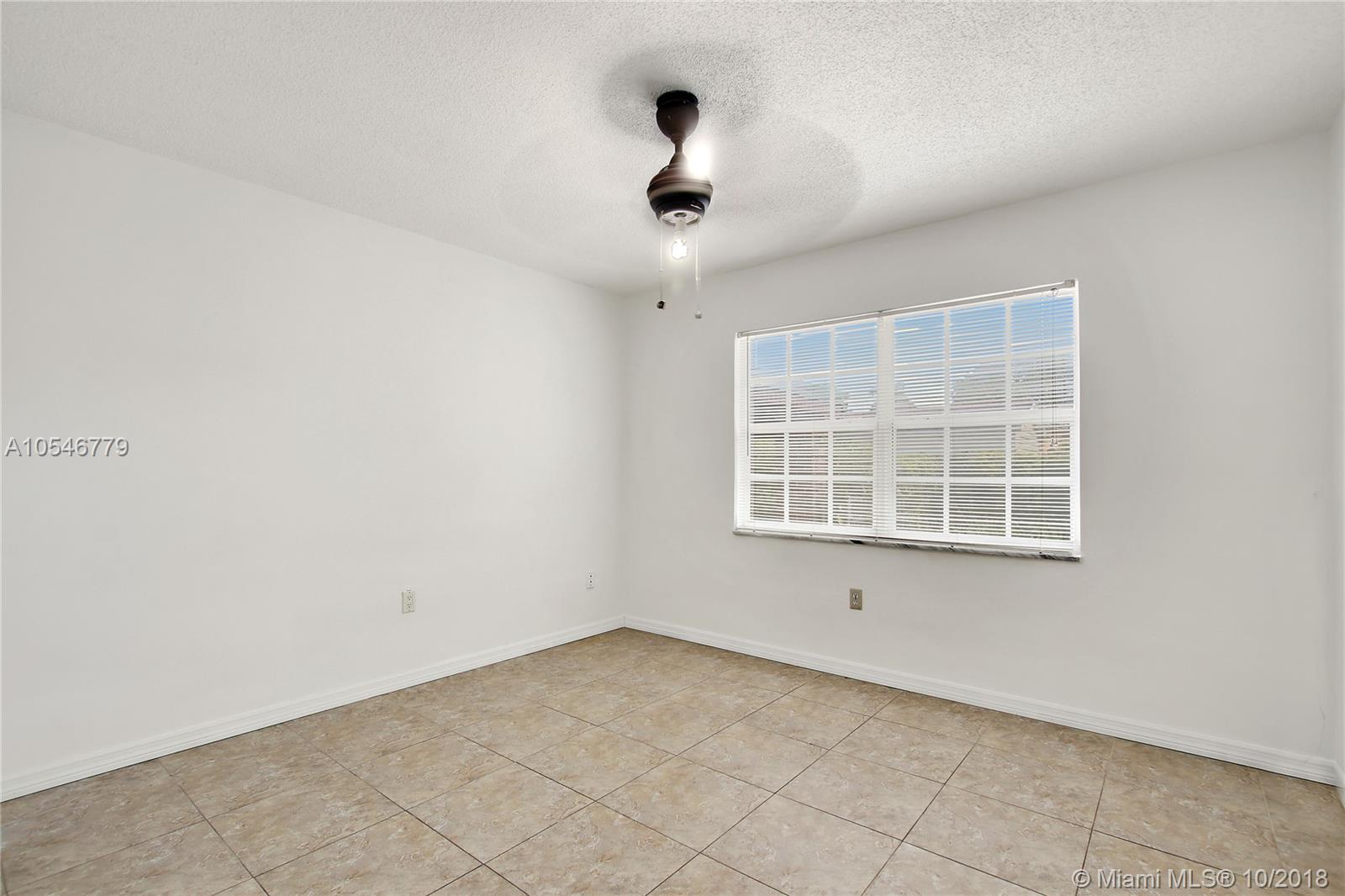 INTERNATIONAL GARDENS SEC - Residential