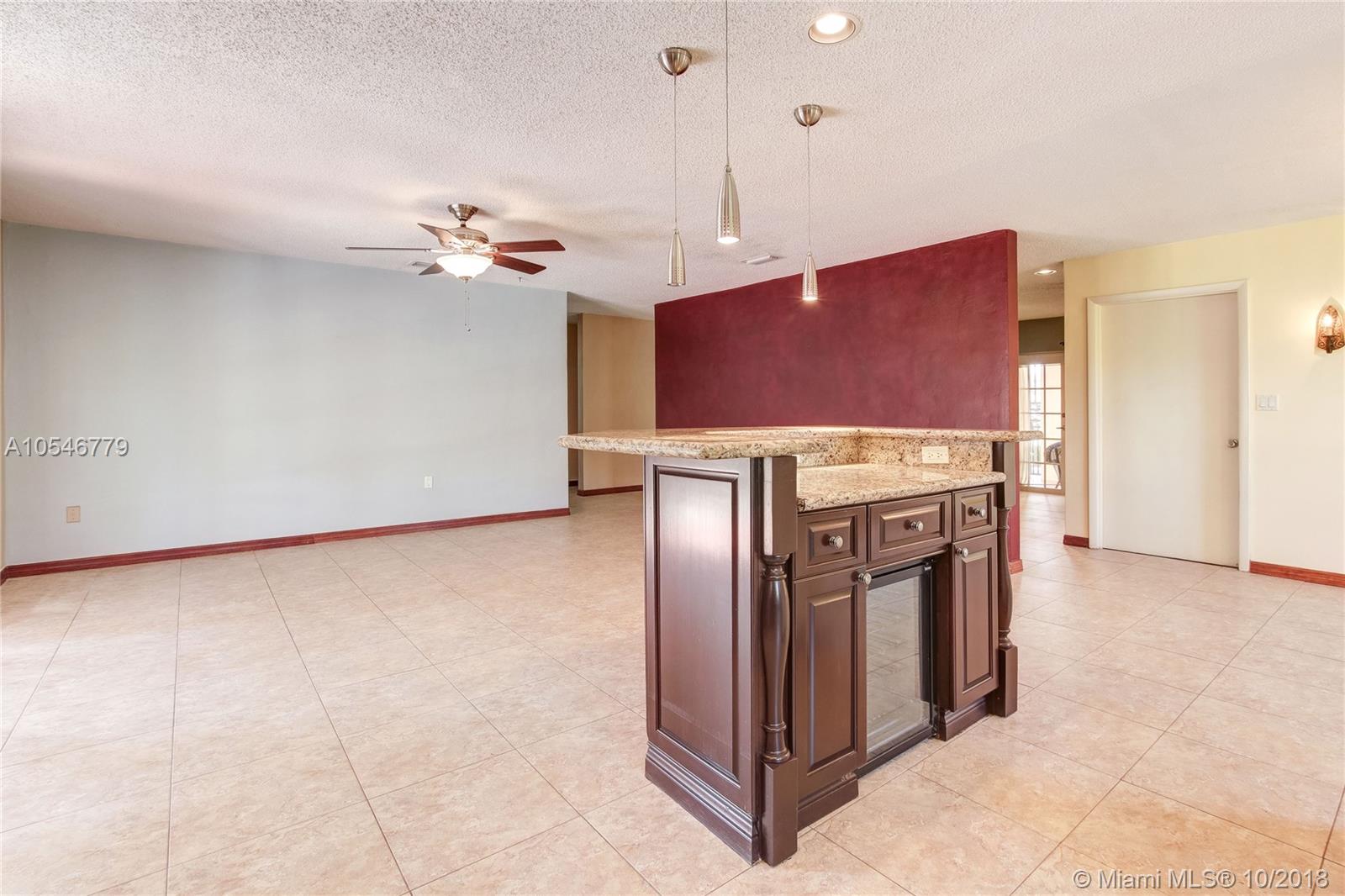 INTERNATIONAL GARDENS SEC - Residential