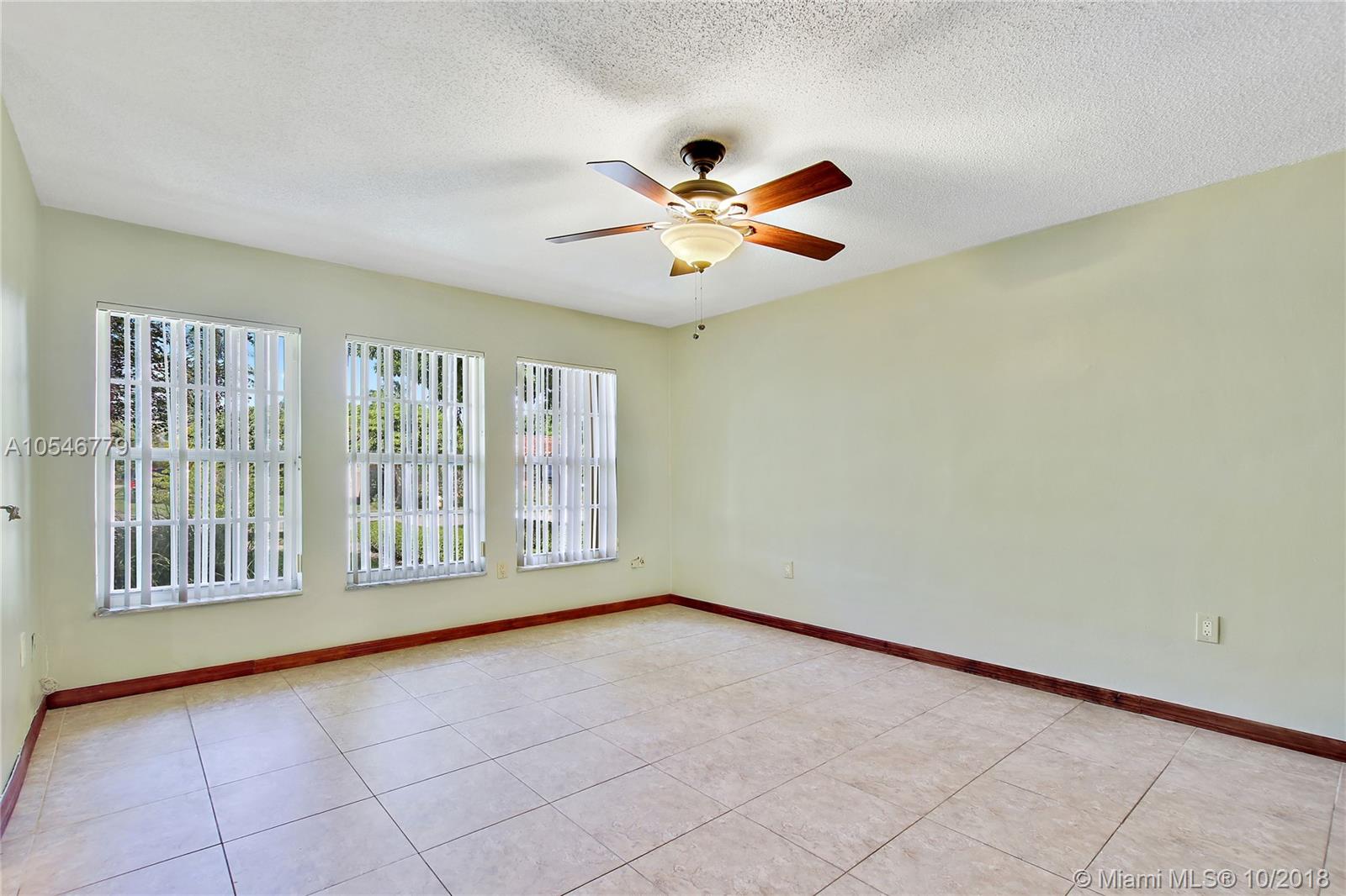 INTERNATIONAL GARDENS SEC - Residential