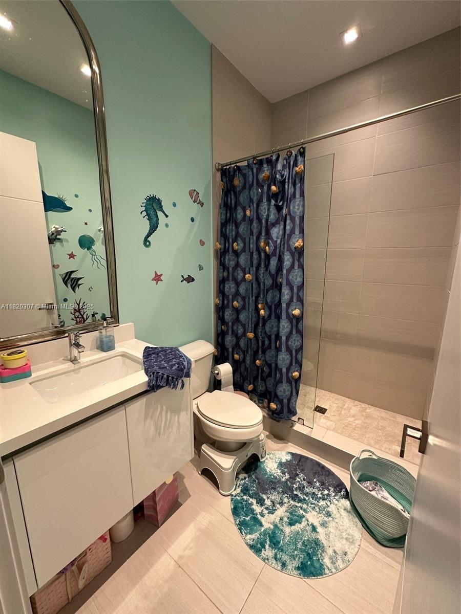 WESTON ESTATES - Residential