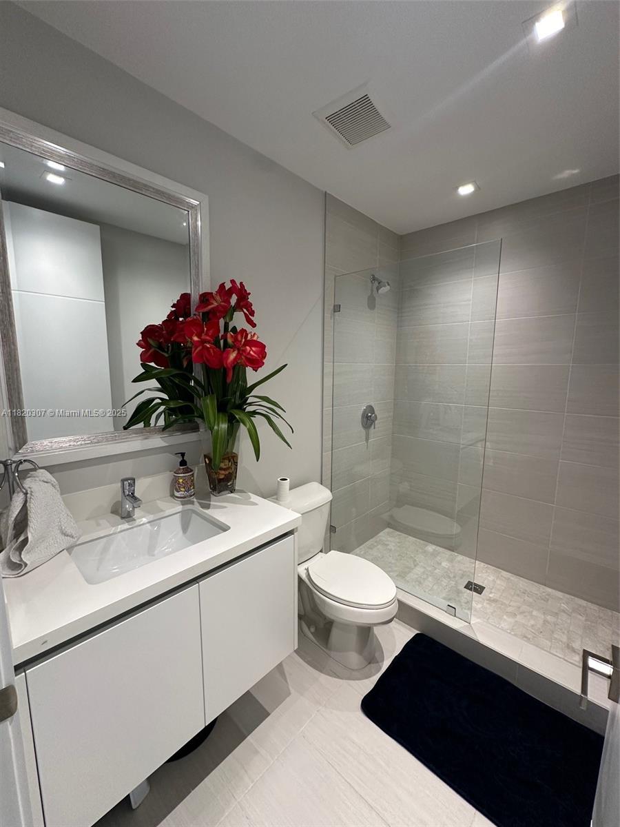 WESTON ESTATES - Residential