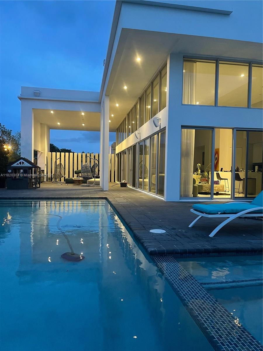 16639 N Botaniko Dr N Dr, Weston, Broward County, Florida - 4 Bedrooms  
6 Bathrooms - 