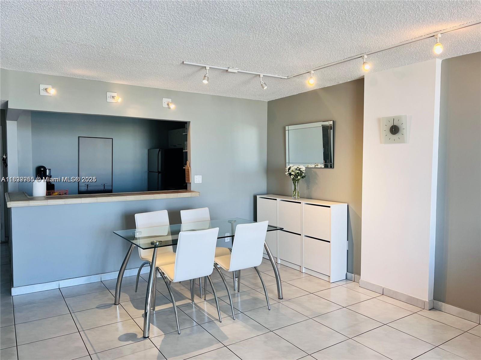 2780 NE 183rd St 2015