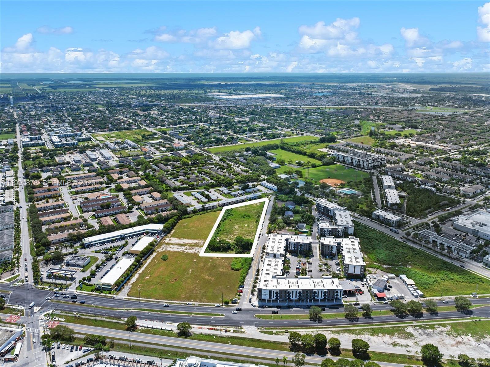 NARANJA TERRACE - Commercial Sale