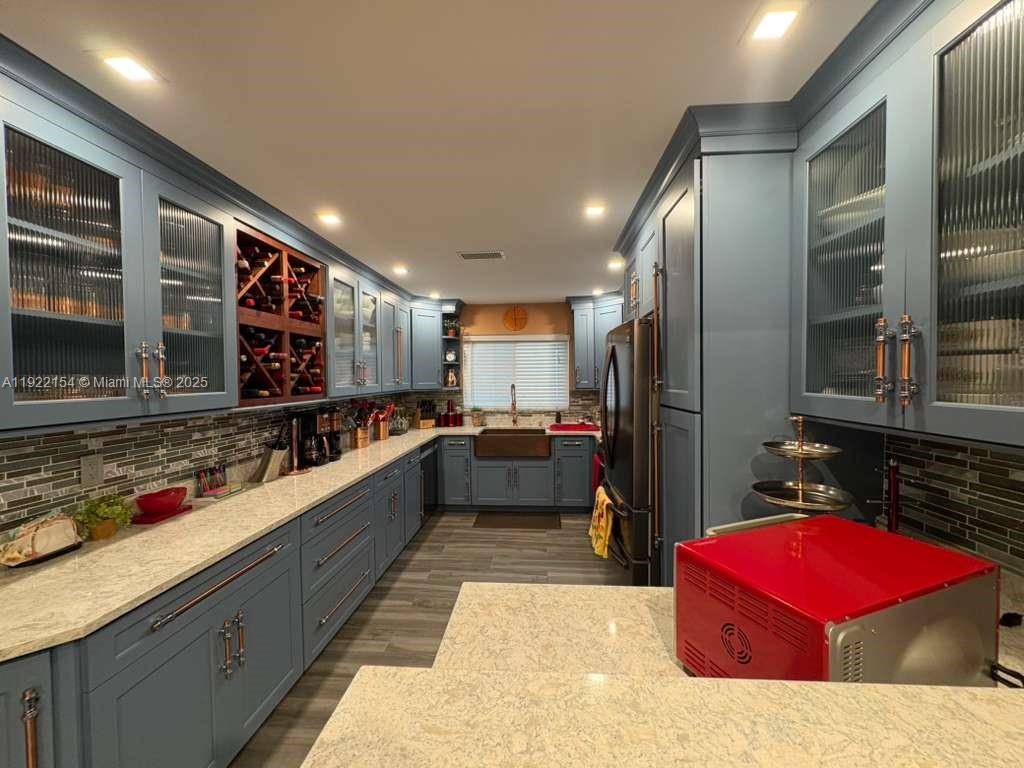 R Y K HOMESITES - Residential