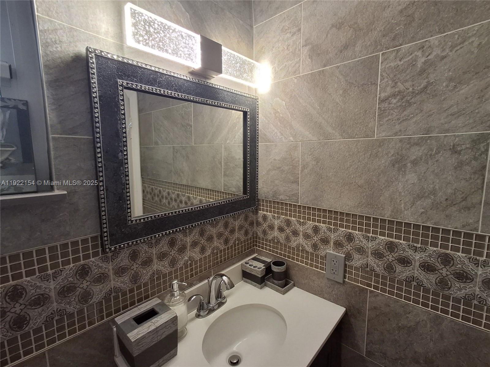 R Y K HOMESITES - Residential