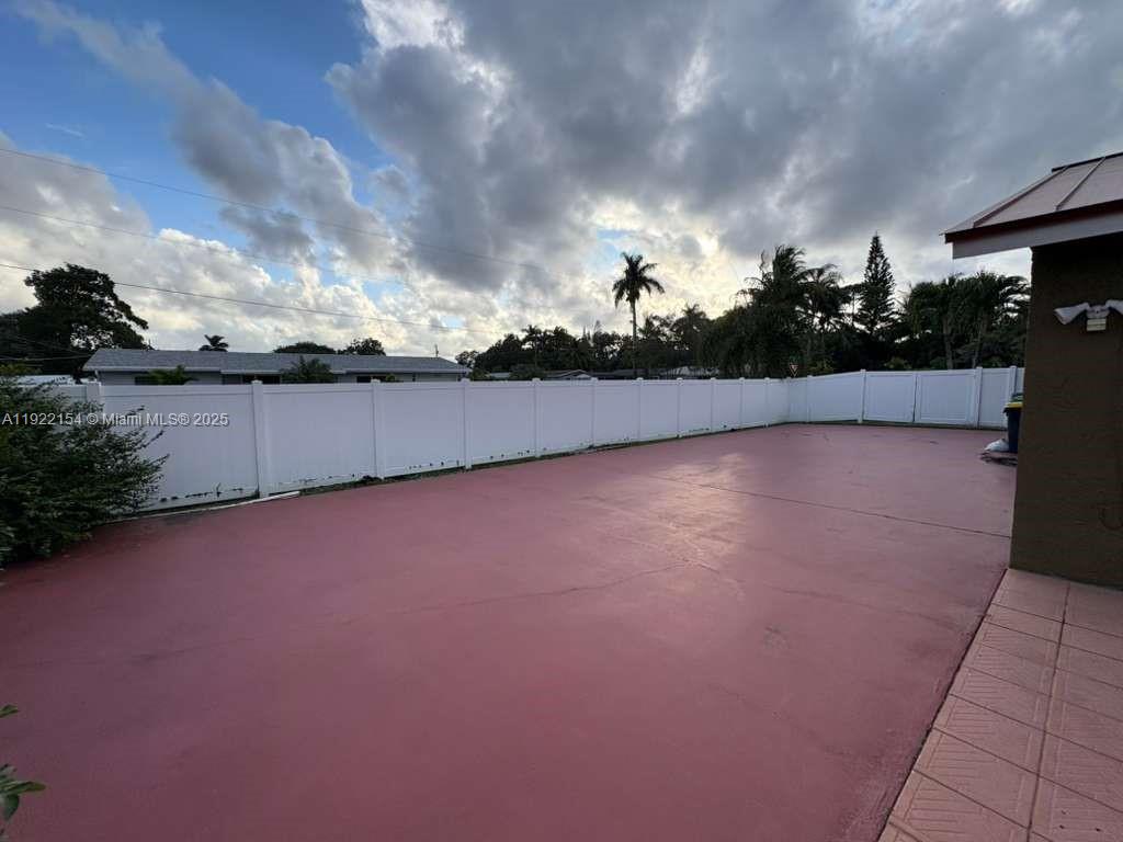 R Y K HOMESITES - Residential