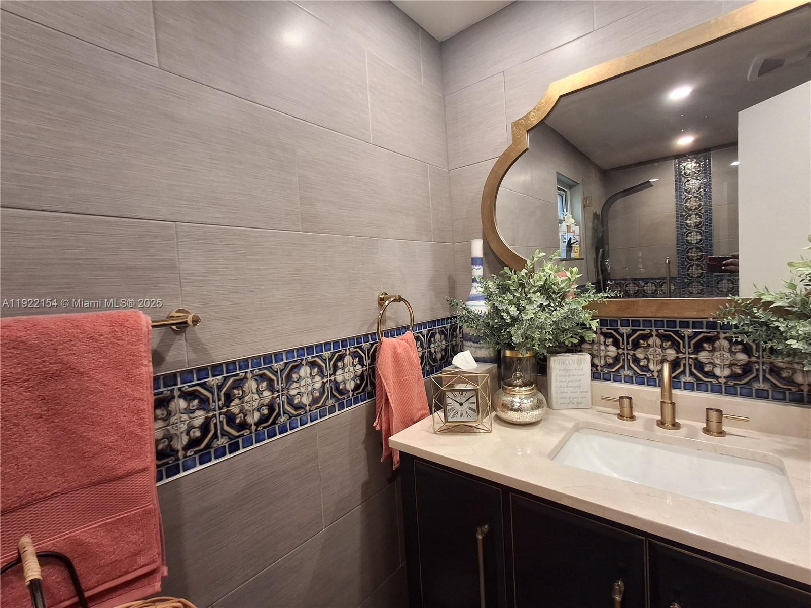 R Y K HOMESITES - Residential