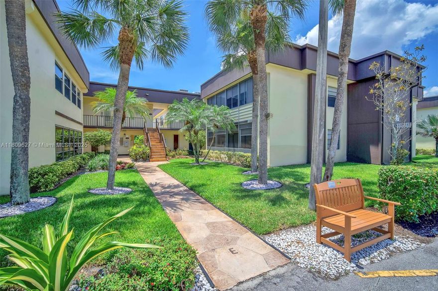 Move in Ready Beautiful 1 Bedroom, 1.5 Bathroom first floor corner unit with an enclosed patio with an excellent garden view. There are two golf courses, Indoor and outdoor pools, cafe, live entertainment and close to Downtown Delray Beach dining and shopping.