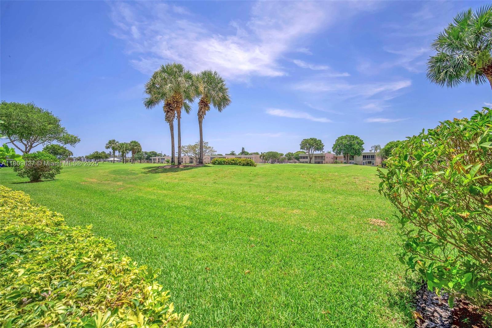 KINGS POINT CAPRI CONDOS - Residential