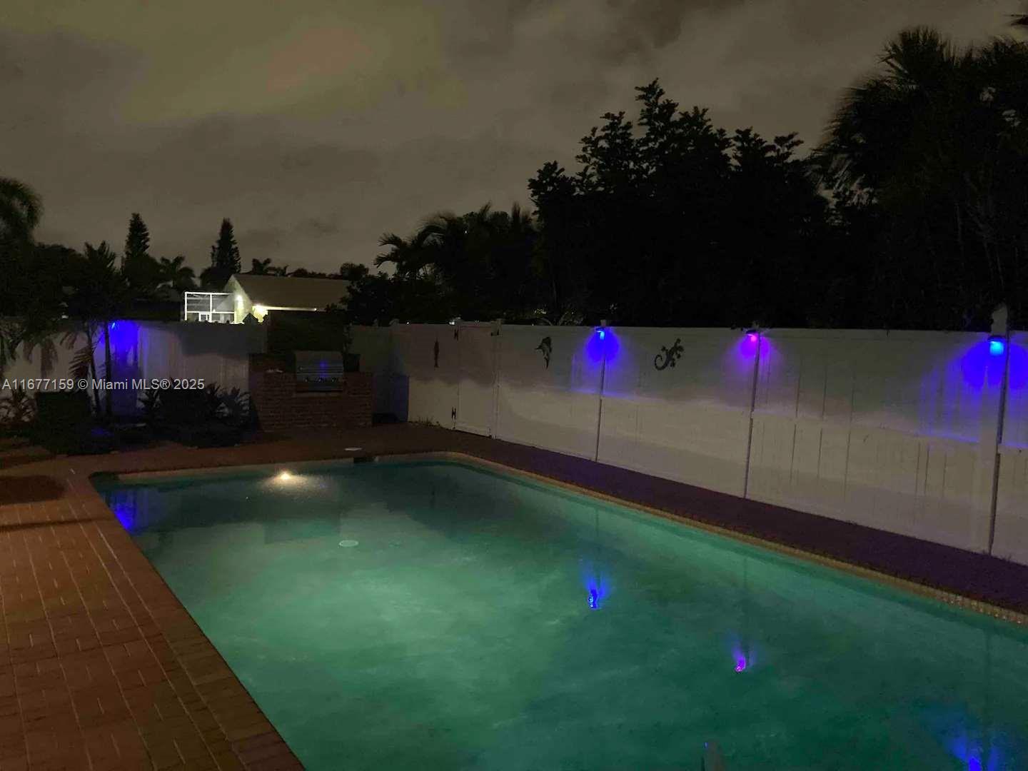 HOLLYWOOD BEACH PARK - Residential