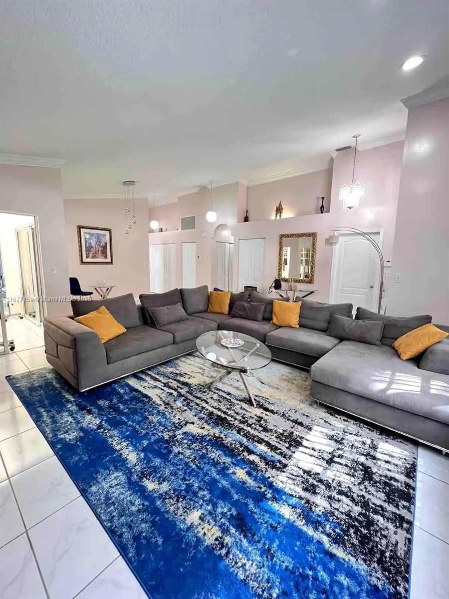 HOLLYWOOD BEACH PARK - Residential