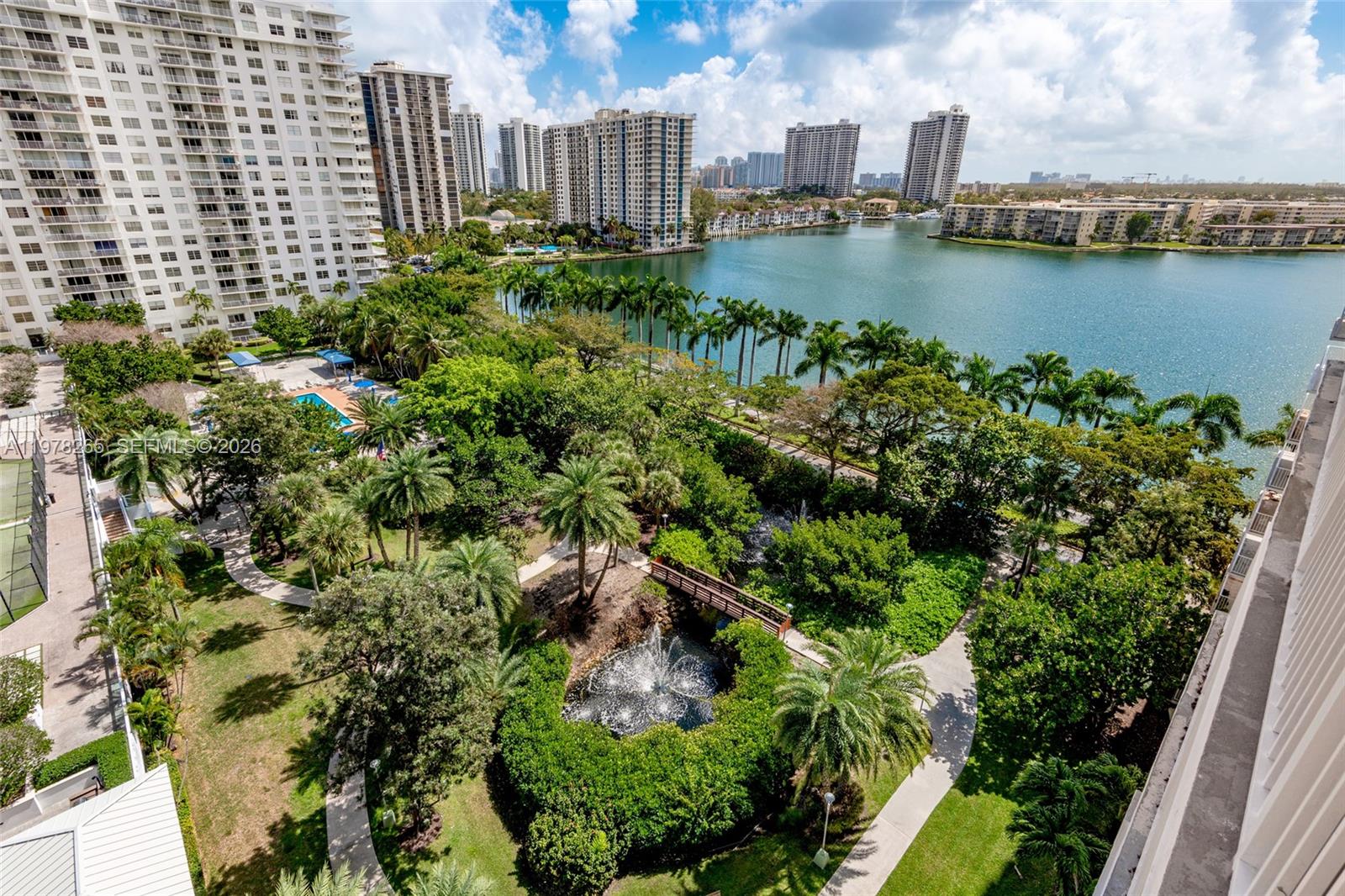 ADMIRALS PORT CONDO-EAST - Residential