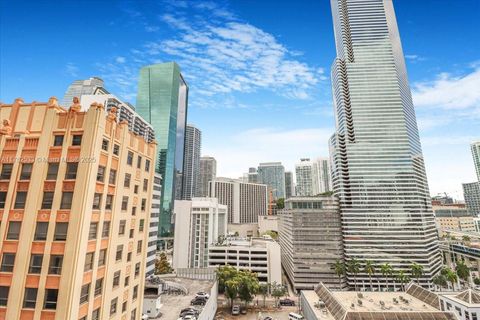 151 SE 1st St 1011 Miami FL 33131