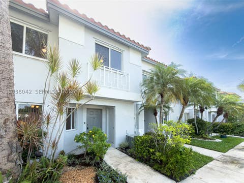 Photo of 20811 NW 3rd Ln, Pembroke Pines, FL 33029 (MLS # A12038042)