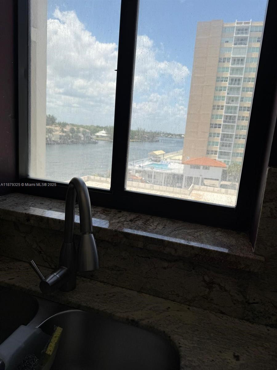 ALLINGTON TOWERS NORTH CO - Residential Lease