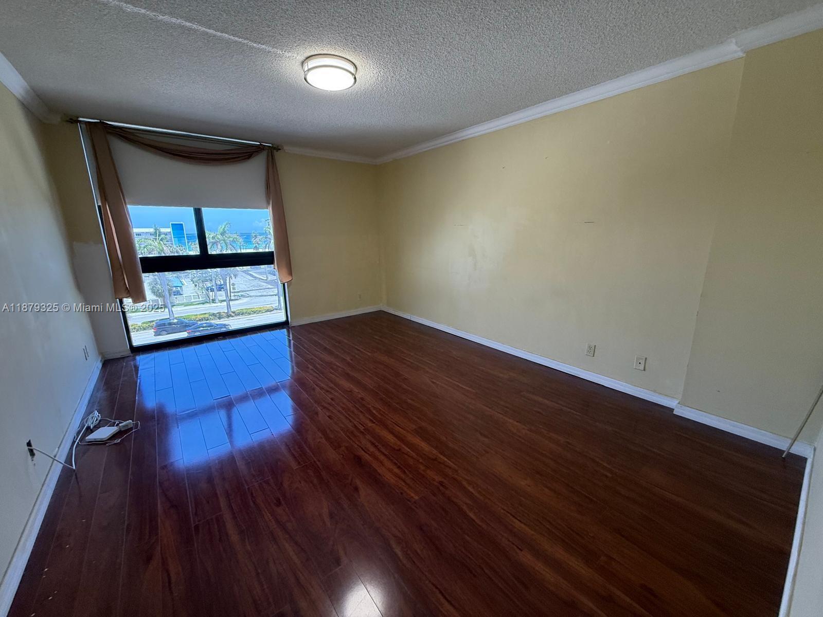 ALLINGTON TOWERS NORTH CO - Residential Lease