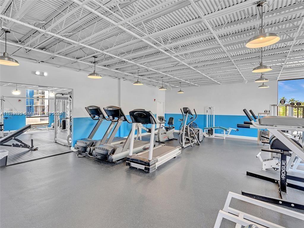 ALLINGTON TOWERS NORTH CO - Residential Lease