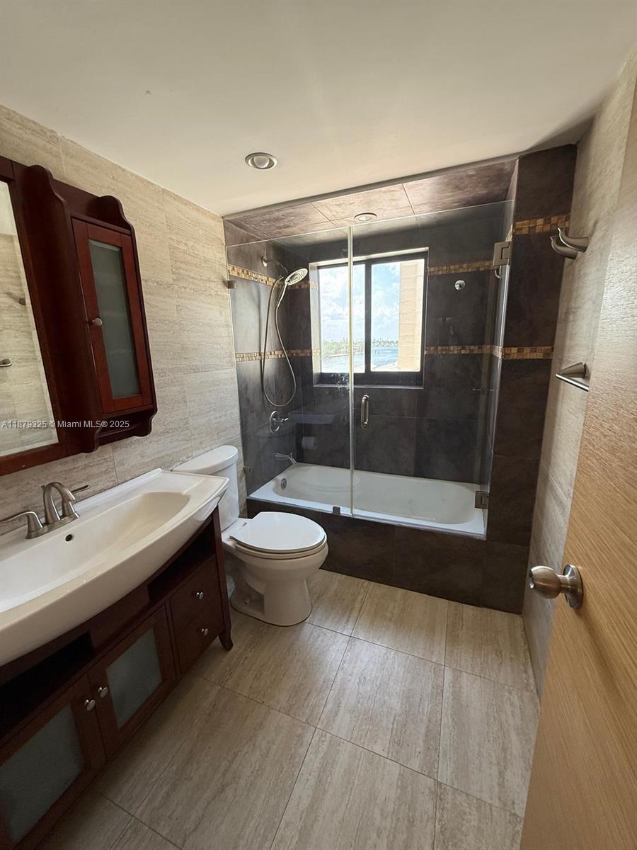 ALLINGTON TOWERS NORTH CO - Residential Lease