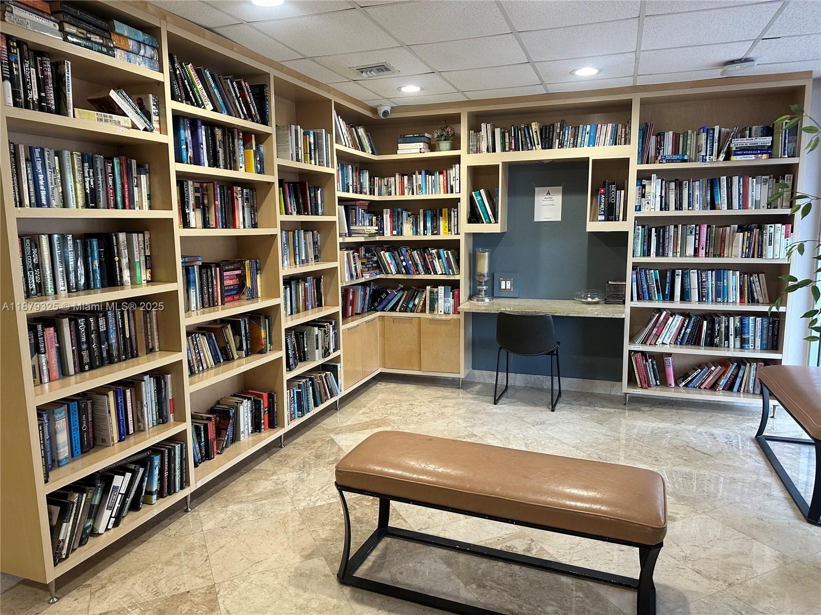 ALLINGTON TOWERS NORTH CO - Residential Lease