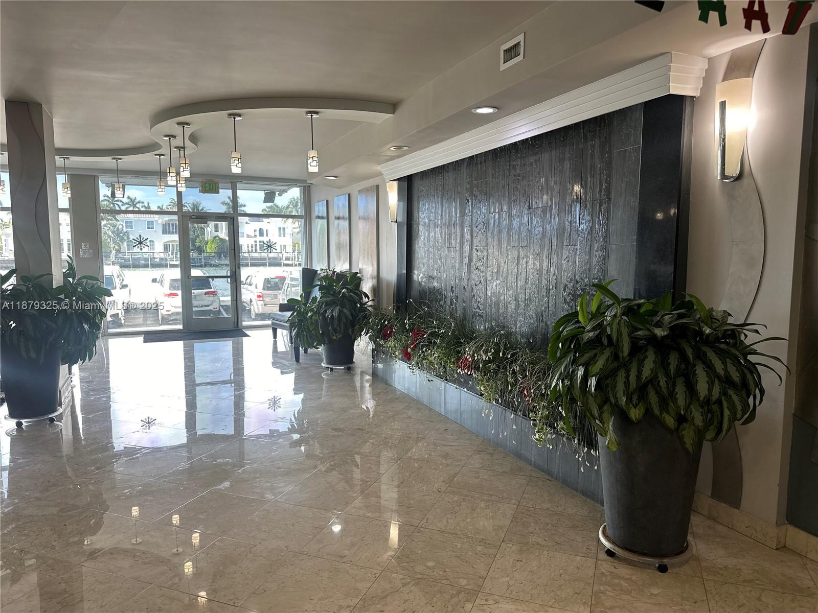 ALLINGTON TOWERS NORTH CO - Residential Lease