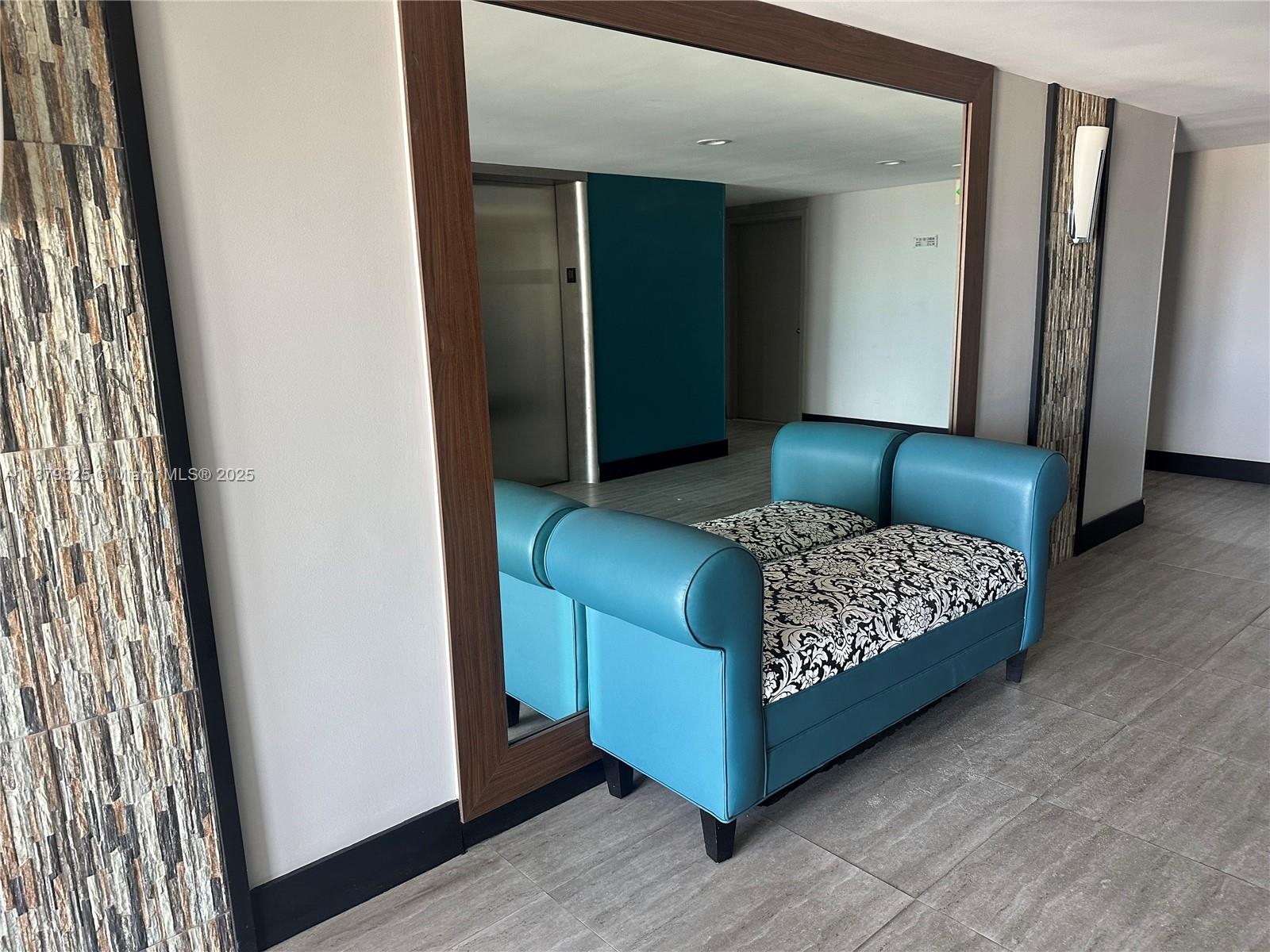 ALLINGTON TOWERS NORTH CO - Residential Lease