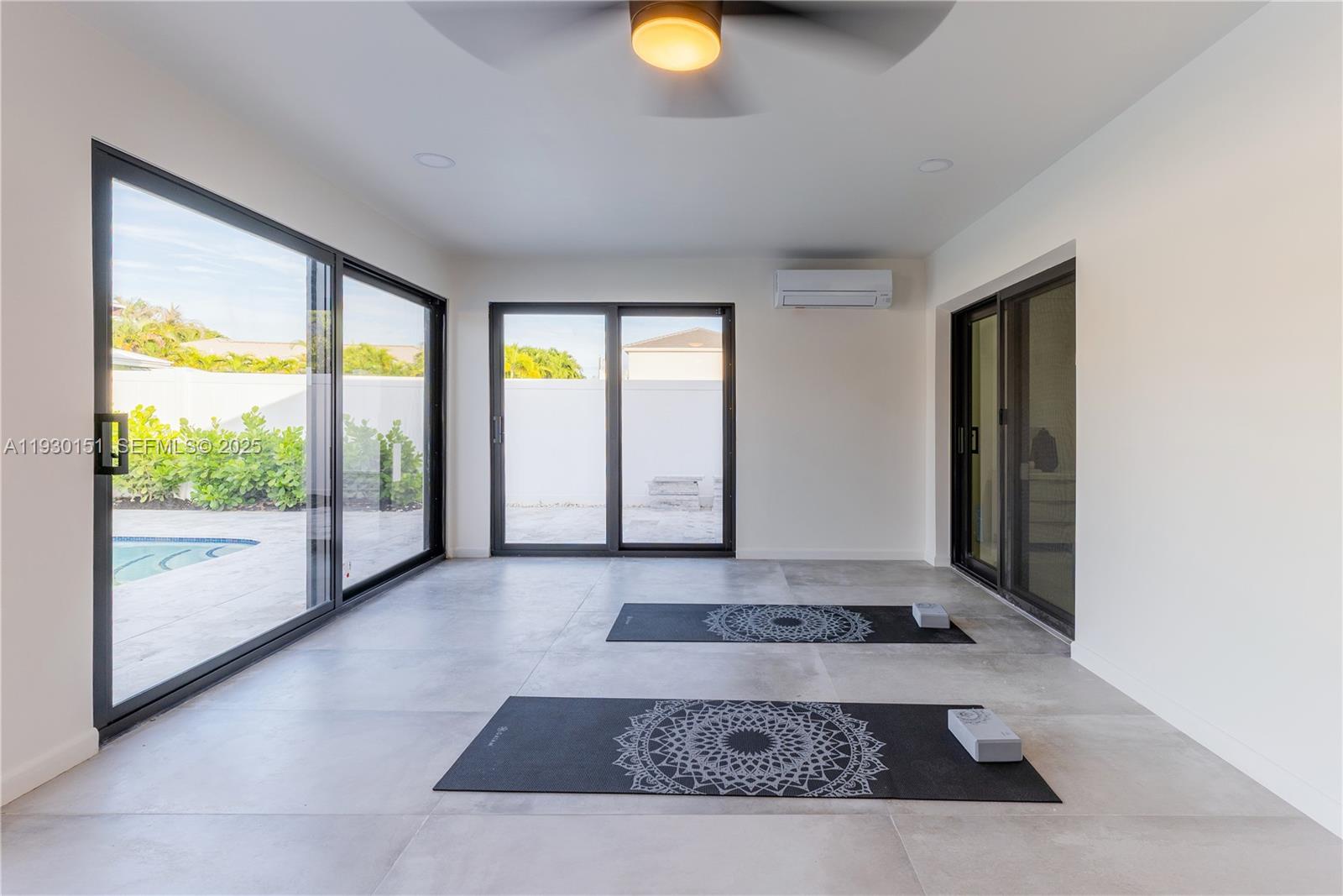 CORAL RIDGE COUNTRY CLUB - Residential