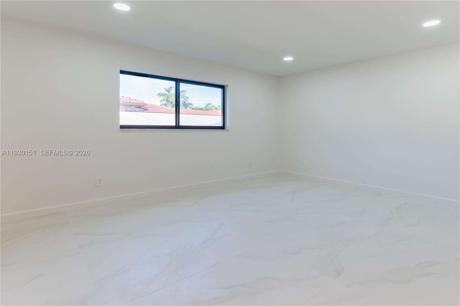 CORAL RIDGE COUNTRY CLUB - Residential