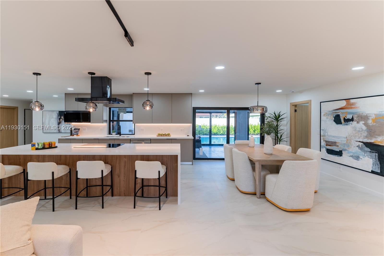 CORAL RIDGE COUNTRY CLUB - Residential