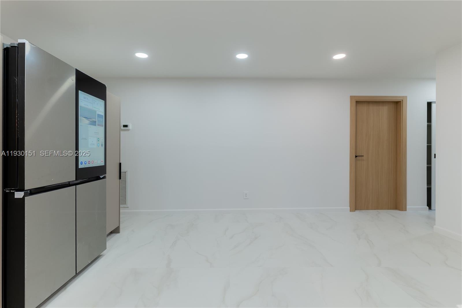 CORAL RIDGE COUNTRY CLUB - Residential