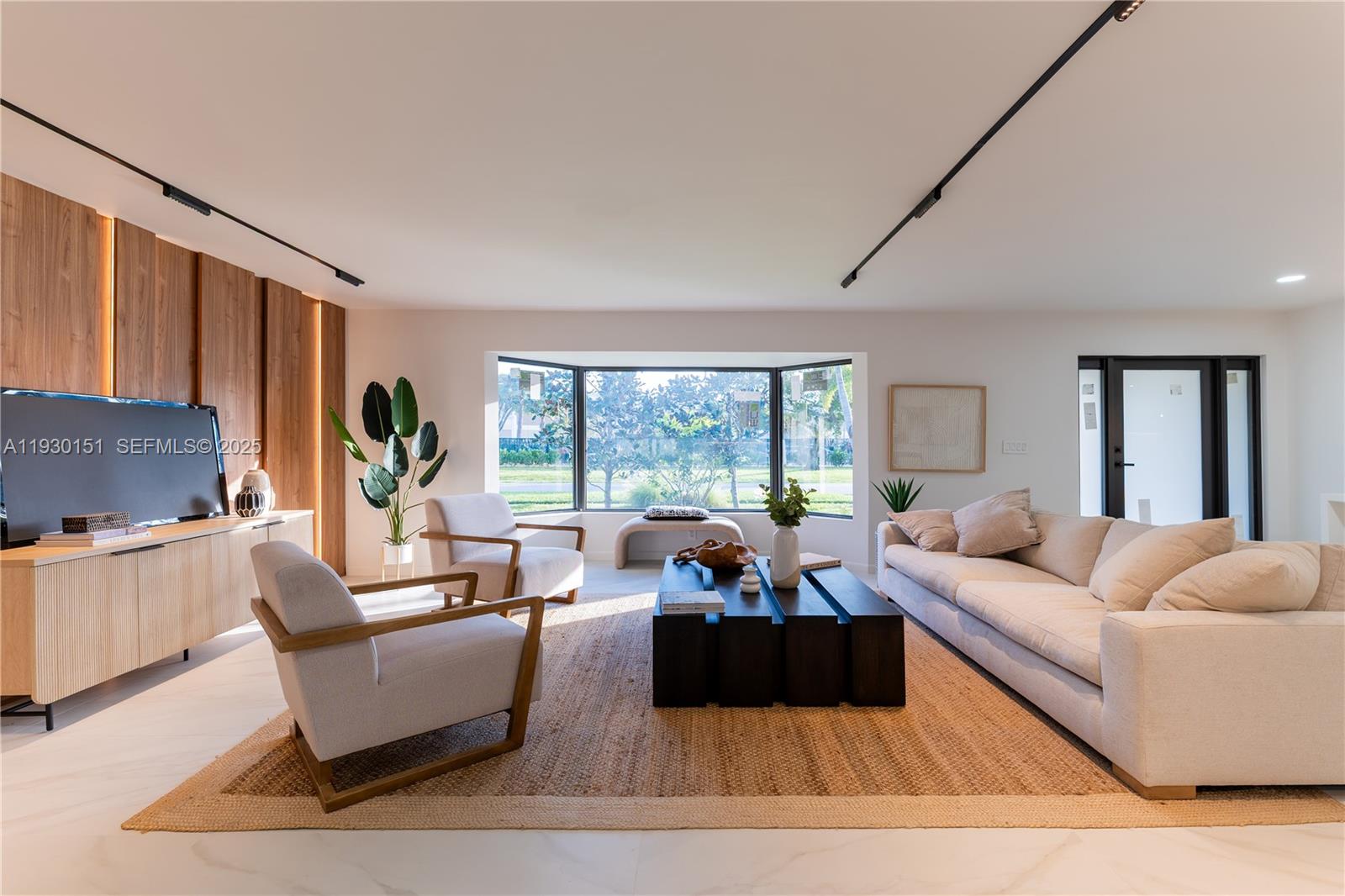 CORAL RIDGE COUNTRY CLUB - Residential