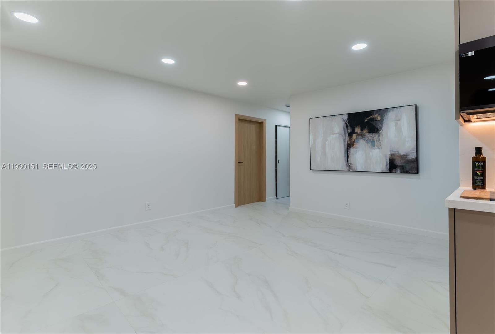 CORAL RIDGE COUNTRY CLUB - Residential