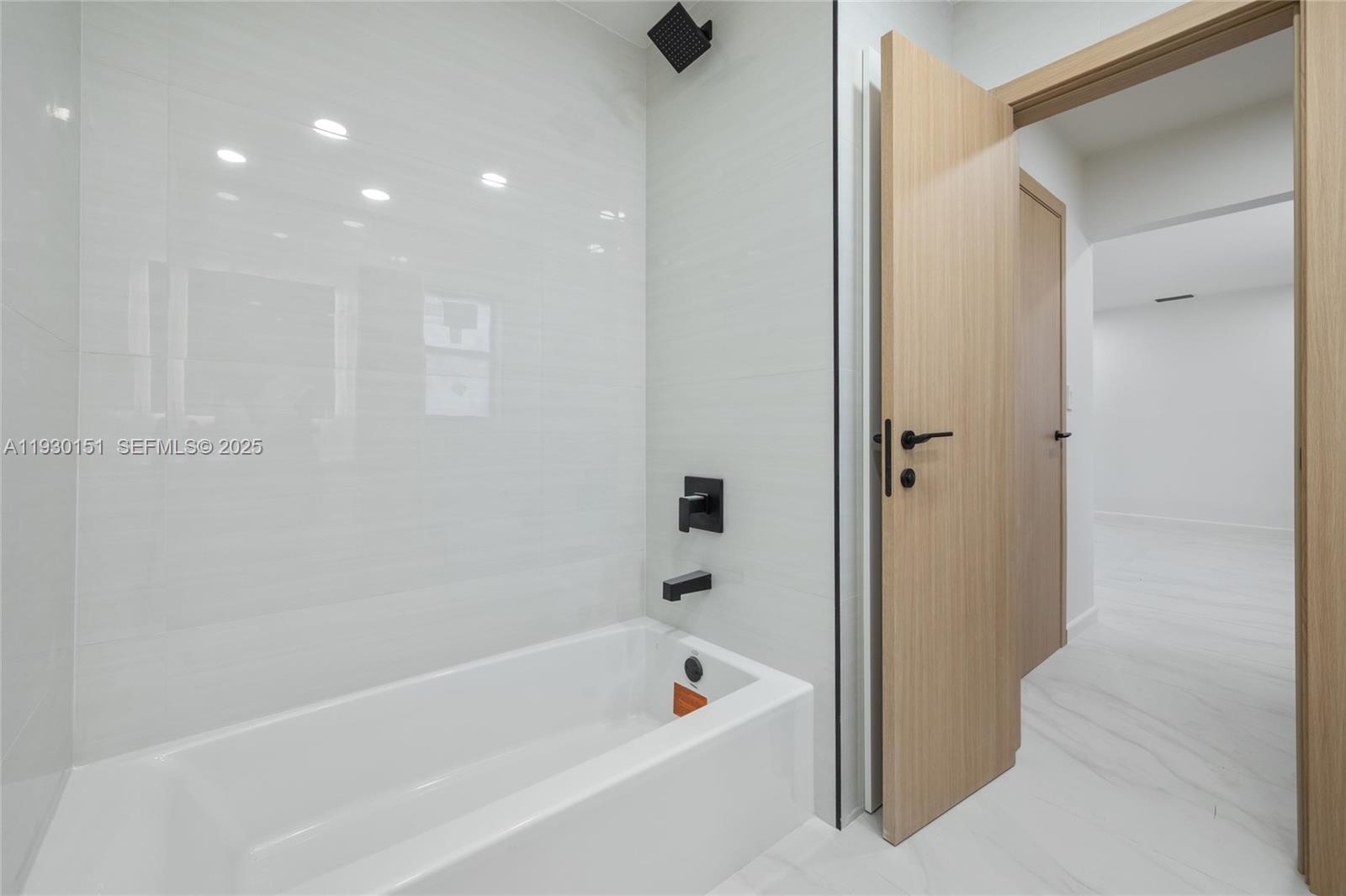 CORAL RIDGE COUNTRY CLUB - Residential