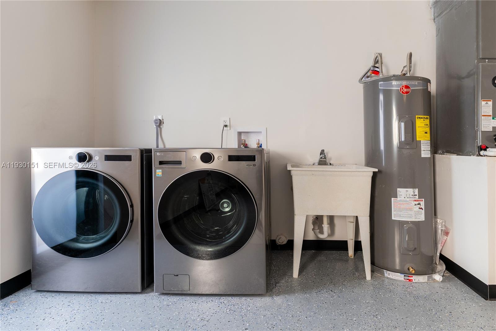 CORAL RIDGE COUNTRY CLUB - Residential