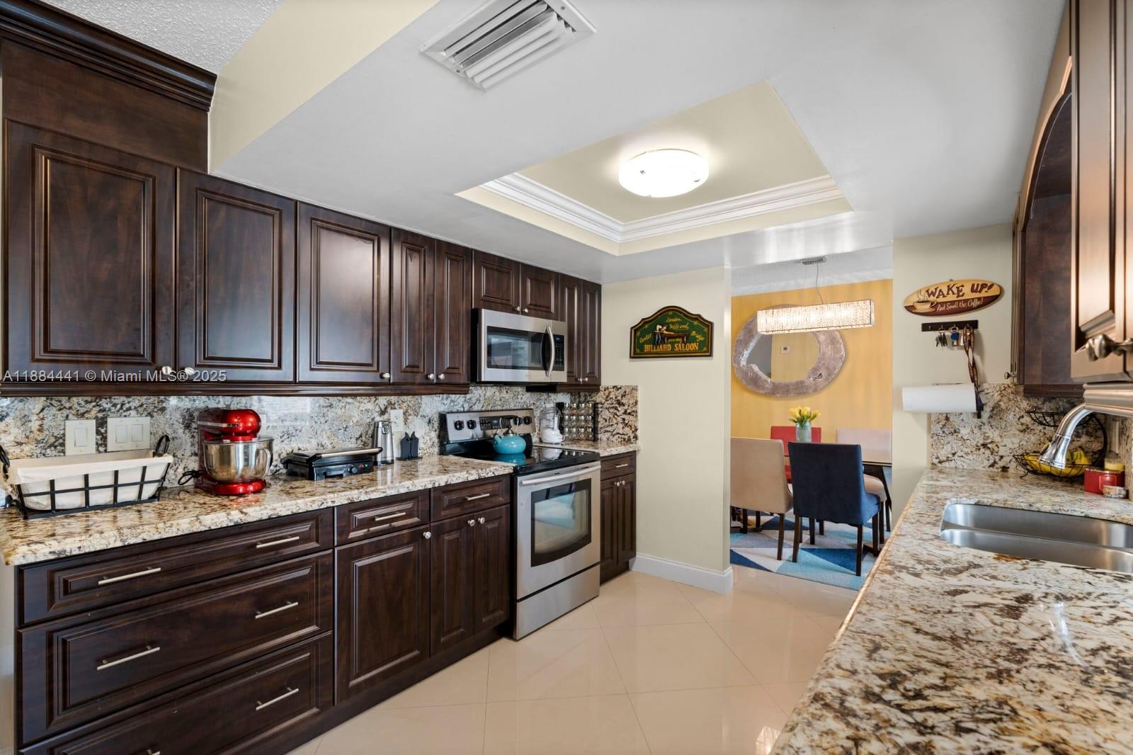 CRYSTAL LAKE 4TH SEC - Residential