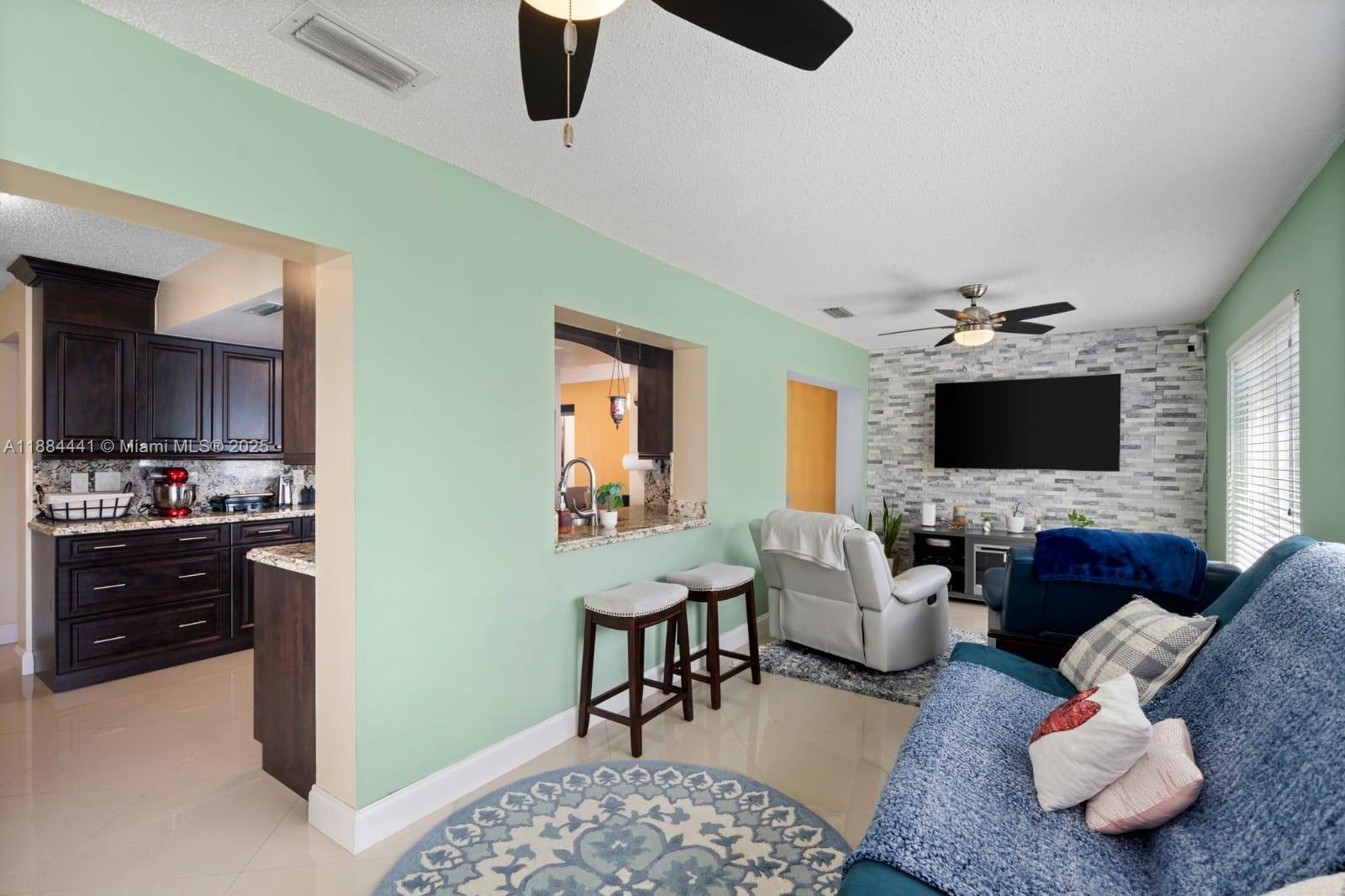 CRYSTAL LAKE 4TH SEC - Residential