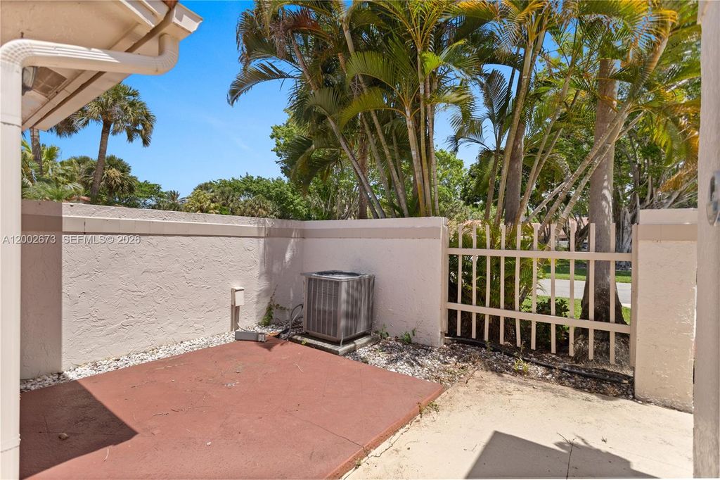 Photo of 19988 Rima Cir, Boca Raton, FL 33434 (MLS # A12002673)