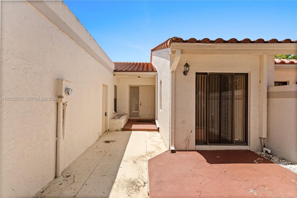 Photo of 19988 Rima Cir, Boca Raton, FL 33434 (MLS # A12002673)