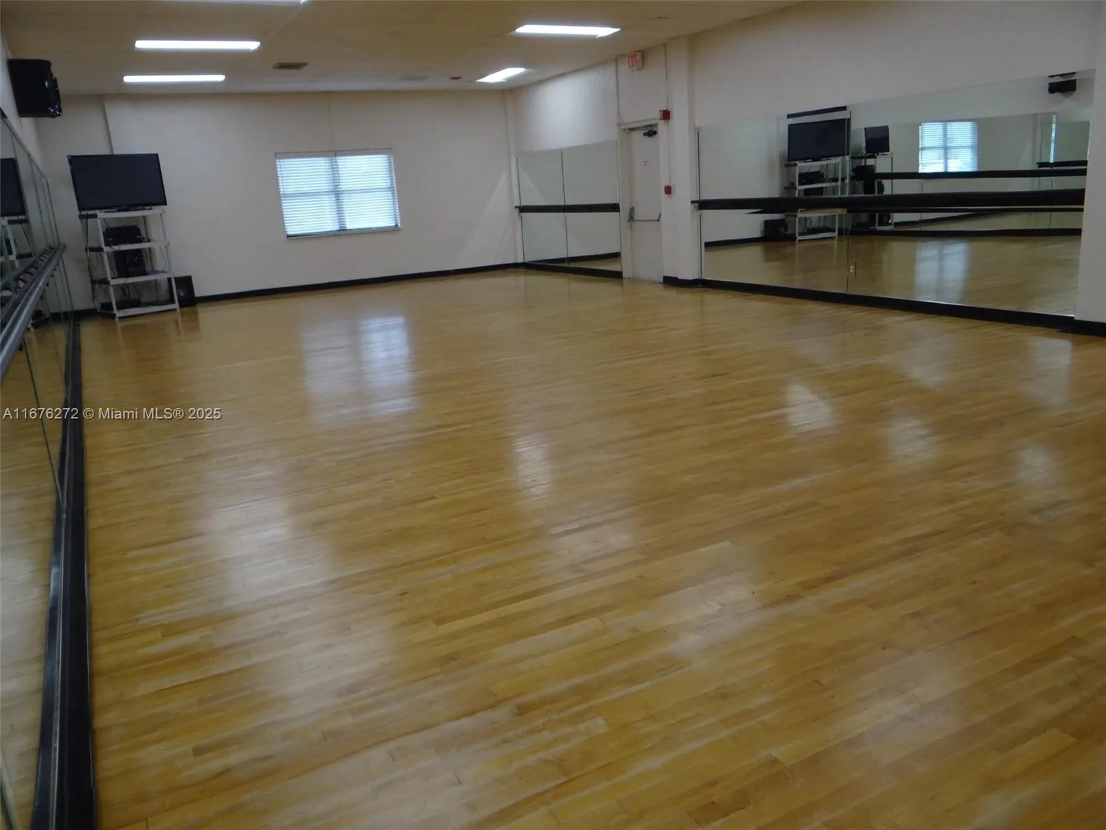 Weston, Florida 33326, United States, 2 Bedrooms Bedrooms, ,3 BathroomsBathrooms,Residential,Active,38913