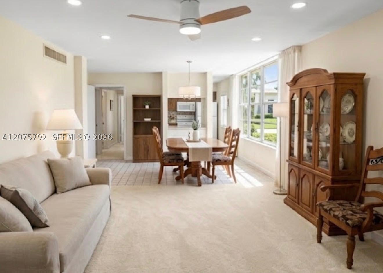9400 Live Oak Pl 205
