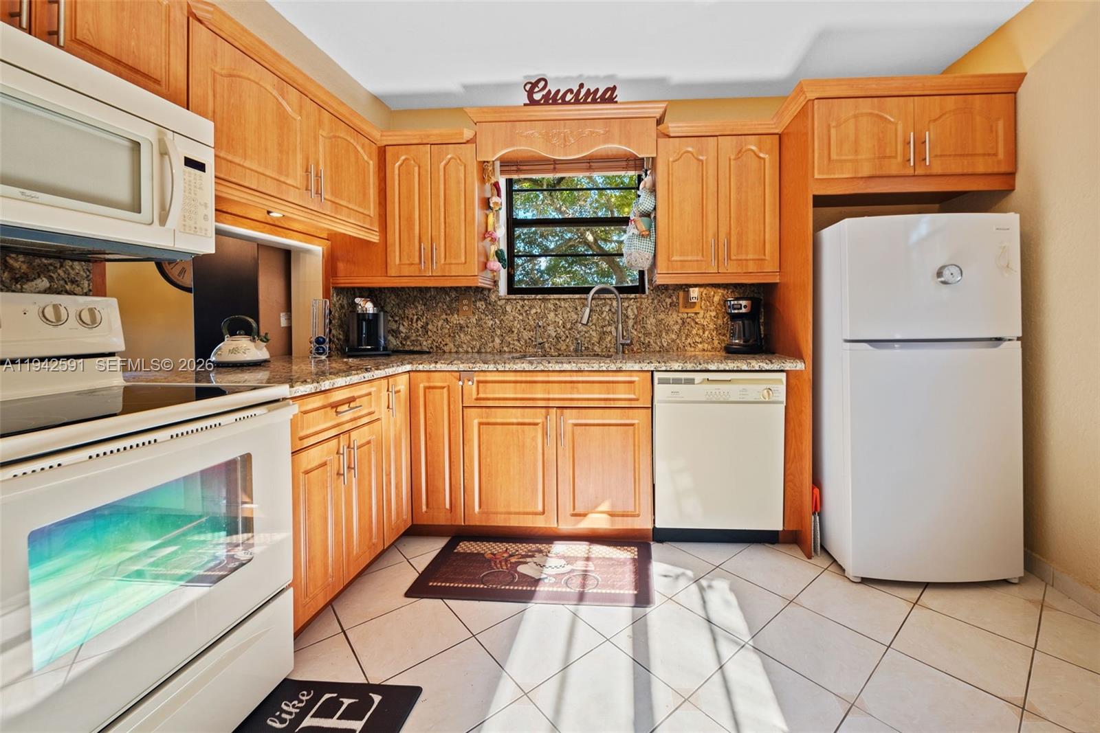 LAKES OF CARRIAGE HILLS - Residential