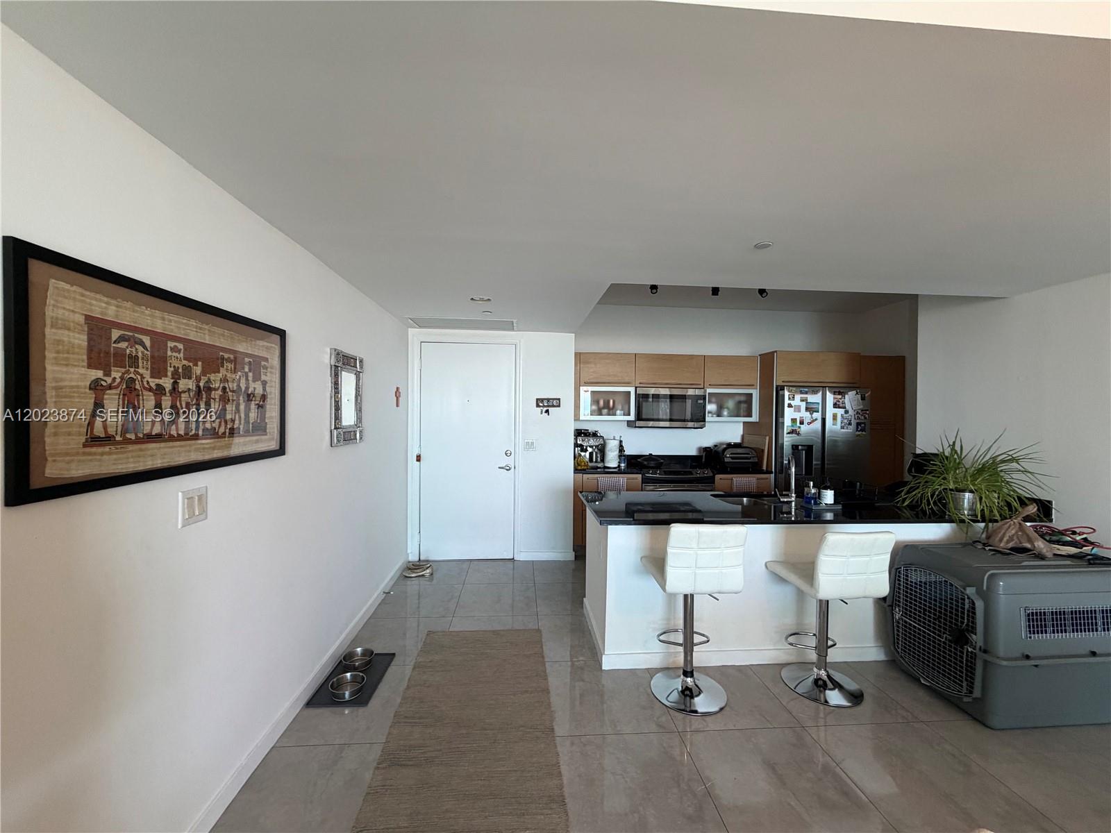 THE PLAZA 901 BRICKELL CO - Residential Lease