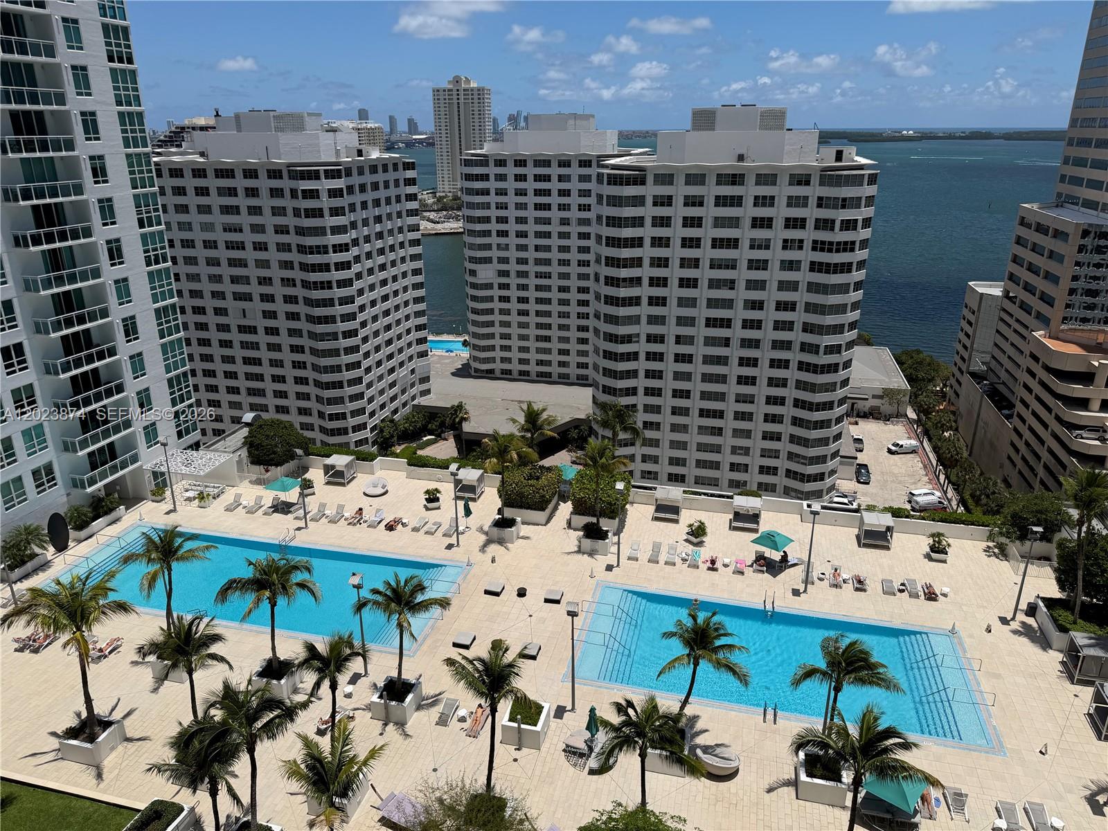 THE PLAZA 901 BRICKELL CO - Residential Lease
