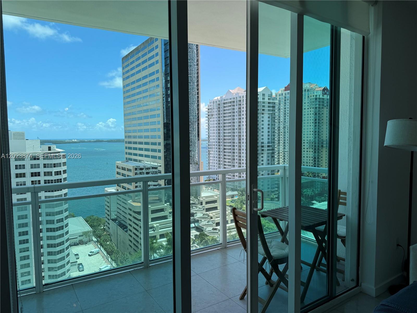 THE PLAZA 901 BRICKELL CO - Residential Lease